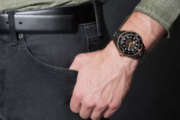 Captain Cook High-Tech Ceramic R32127162