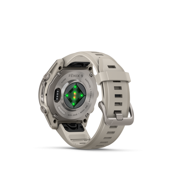 Garmin fēnix 9 - 43 mm Nebelgrau Titan 010-04761-01