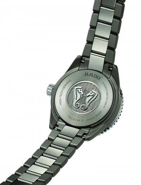 Captain Cook High-Tech Ceramic Diver R32144202