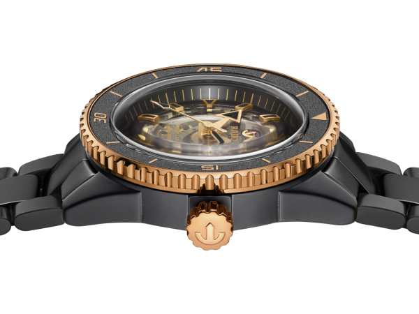 Rado Captain Cook High-Tech Ceramic Skeleton R32192152